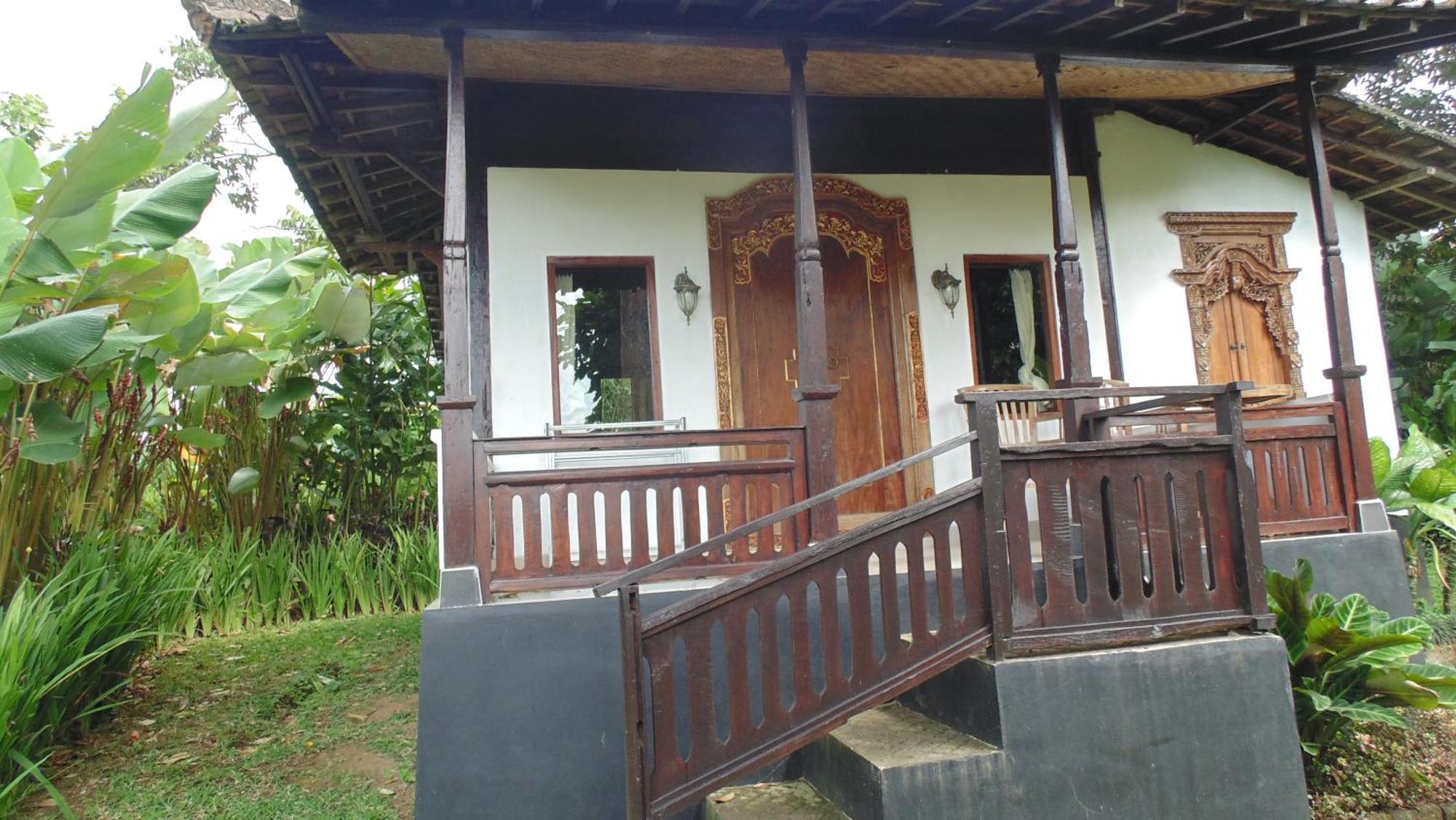 Bali Mountain Retreat Villa Selemadeg  Exterior photo